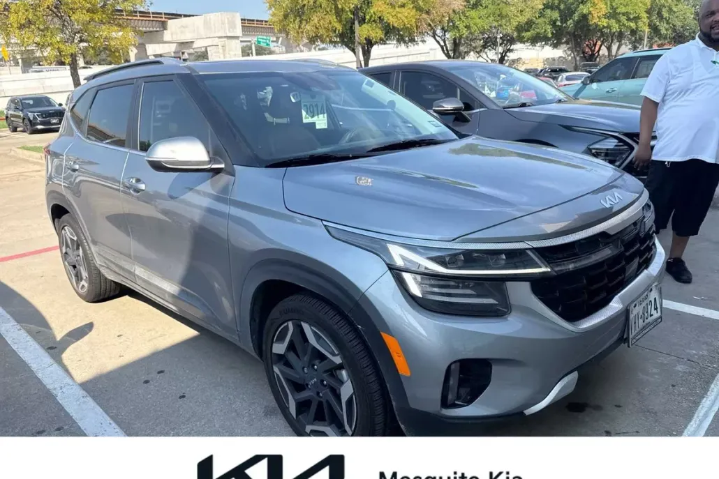 2024 Kia Seltos SX photo 1