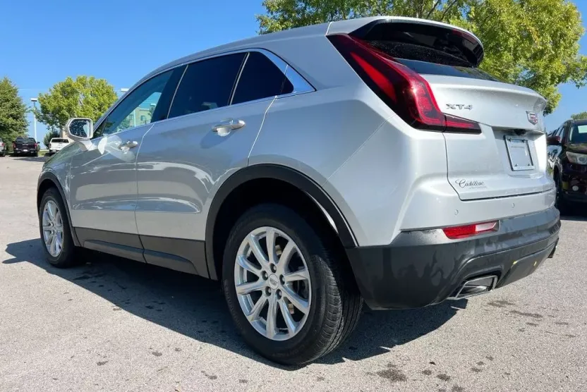 2019 Cadillac XT4 Luxury photo 1