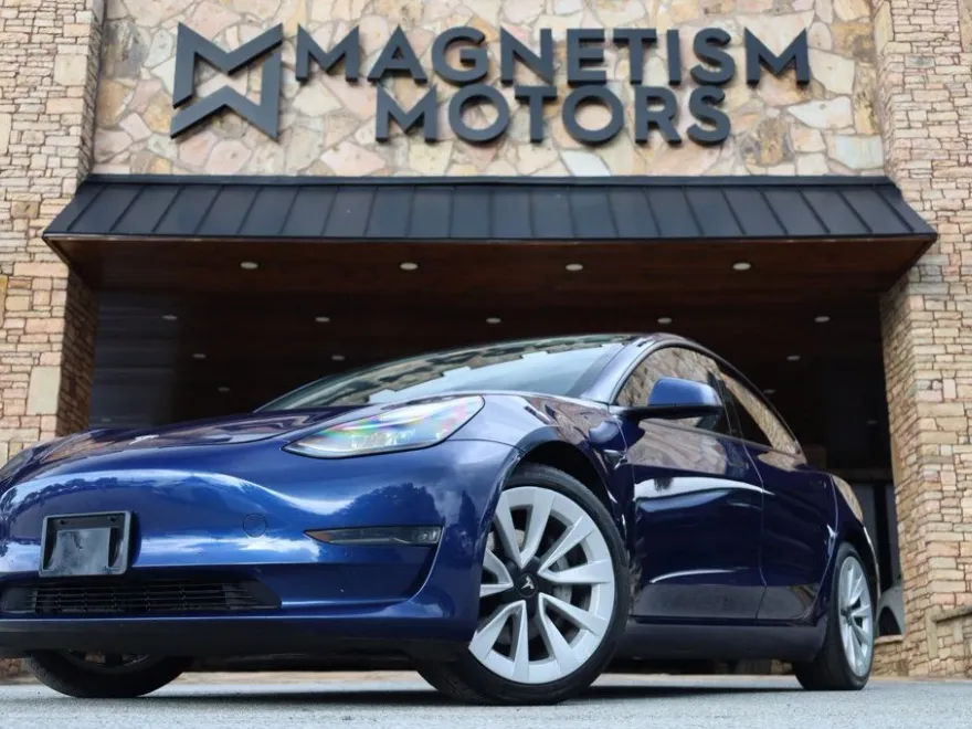 2022 Tesla Model 3 Long Range photo 1