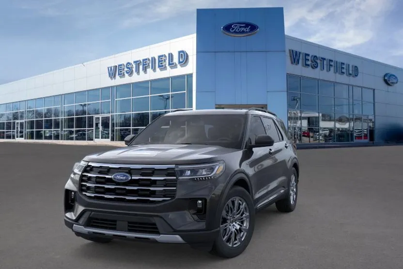 2025 Ford Explorer photo 1