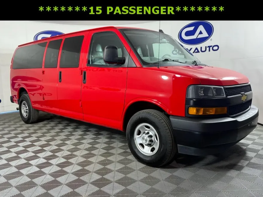 2023 Chevrolet Express 3500 LS photo 1