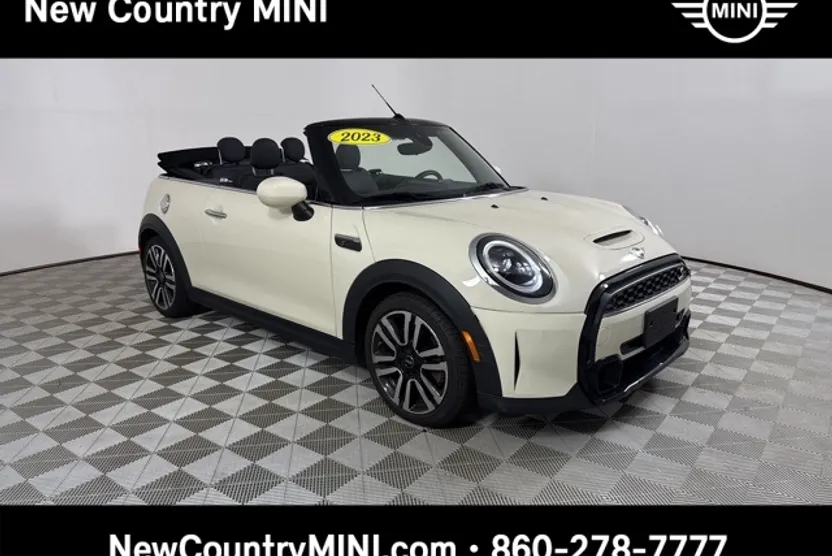 2023 Mini Cooper Convertible S photo 1