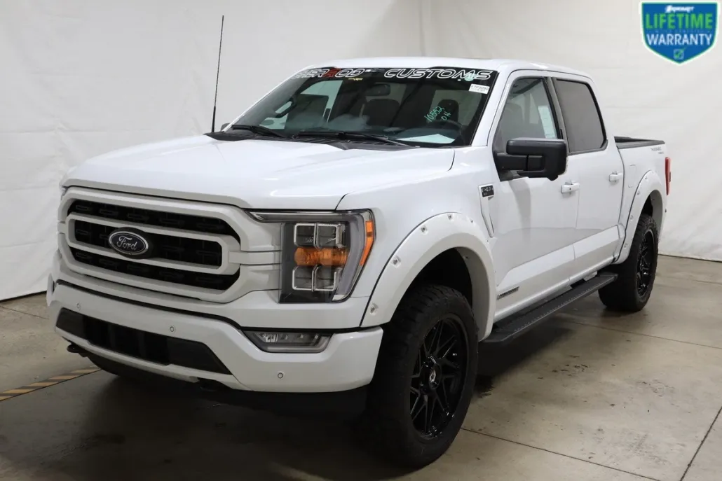 2023 Ford F-150 XLT photo 1