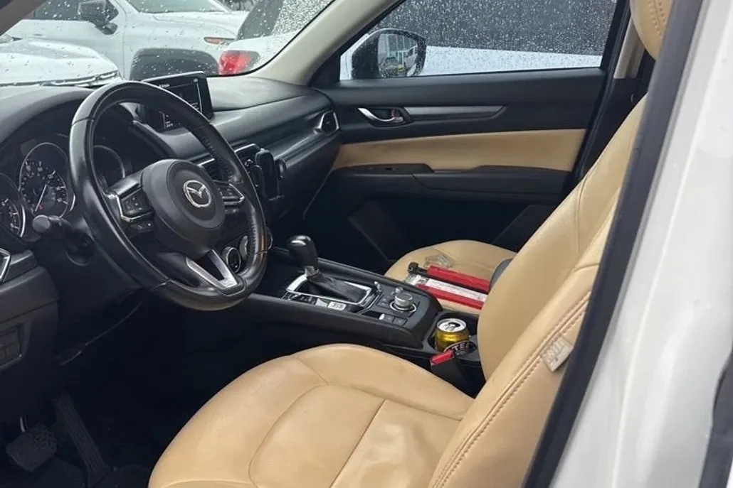 2019 Mazda CX-5 Sport photo 1