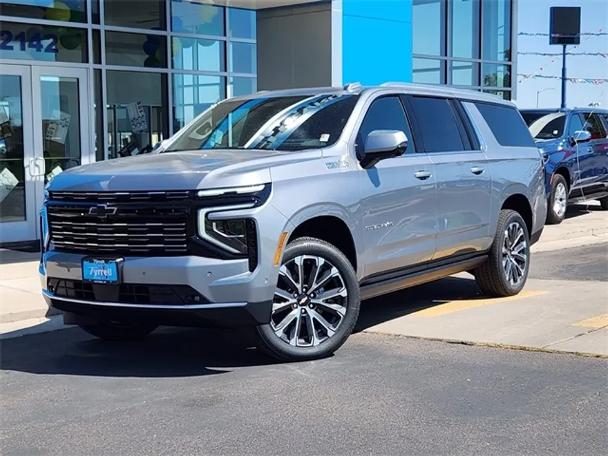 2025 Chevrolet Suburban High Country photo 1