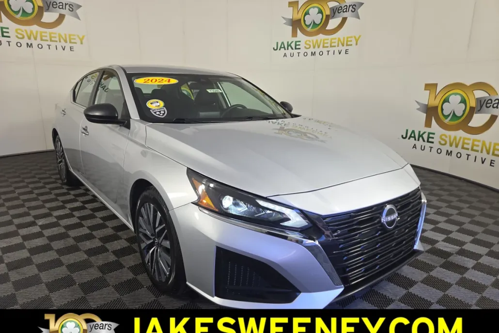 2024 Nissan Altima 2.5 SV photo 1