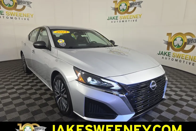 2024 Nissan Altima 2.5 SV photo 1