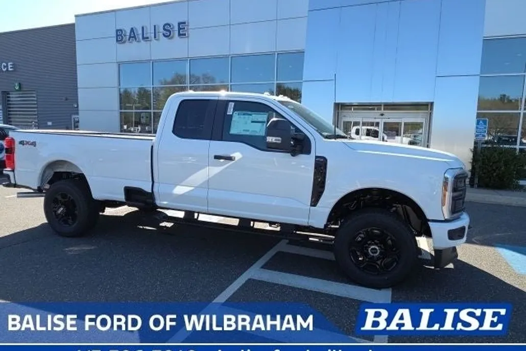 2025 Ford F-350 photo 1