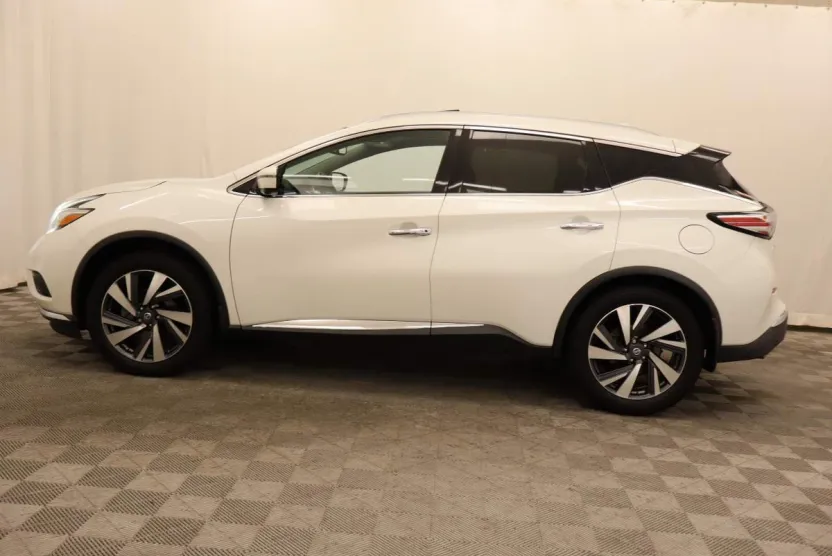 2017 Nissan Murano Platinum photo 1