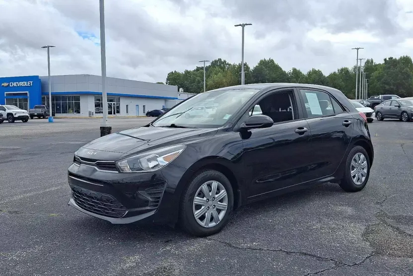 2022 Kia Rio S photo 1