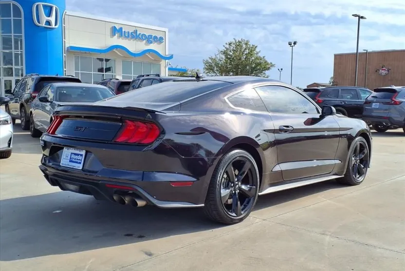 2022 Ford Mustang GT Premium photo 1