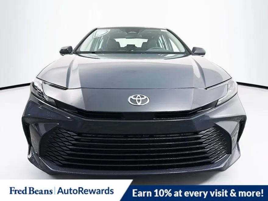 2026 Toyota Camry LE photo 1