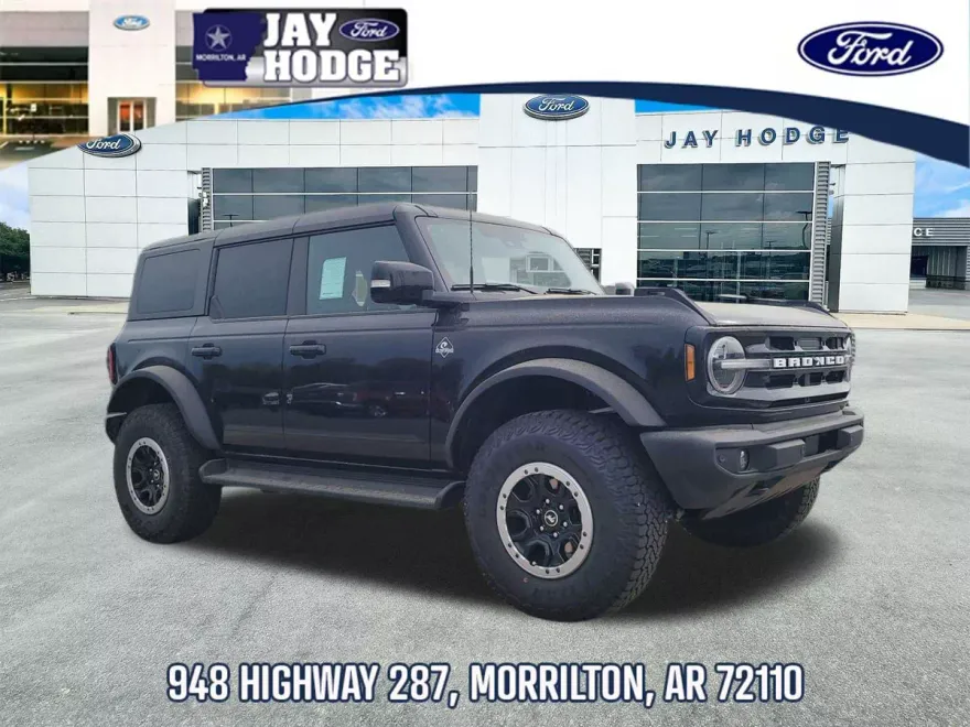 2025 Ford Bronco Outer Banks photo 1
