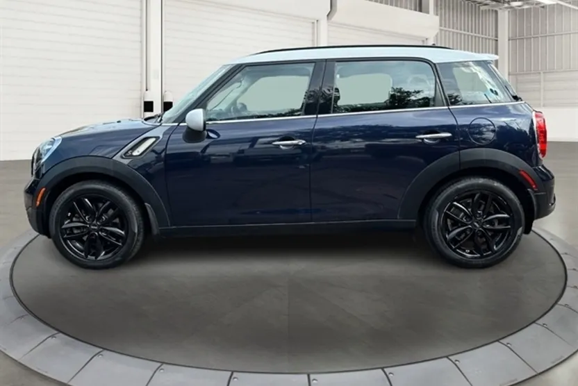 2014 Mini Countryman S ALL4 photo 1