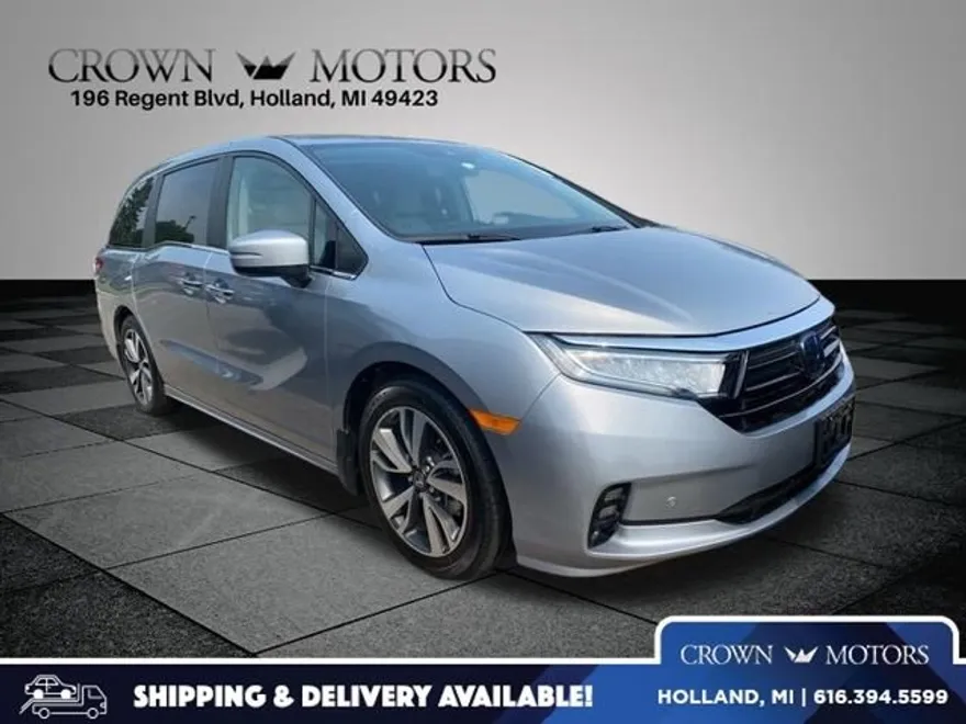 2024 Honda Odyssey Touring photo 1