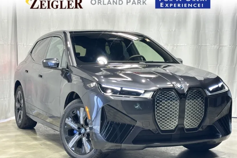 2025 Bmw iX photo 1