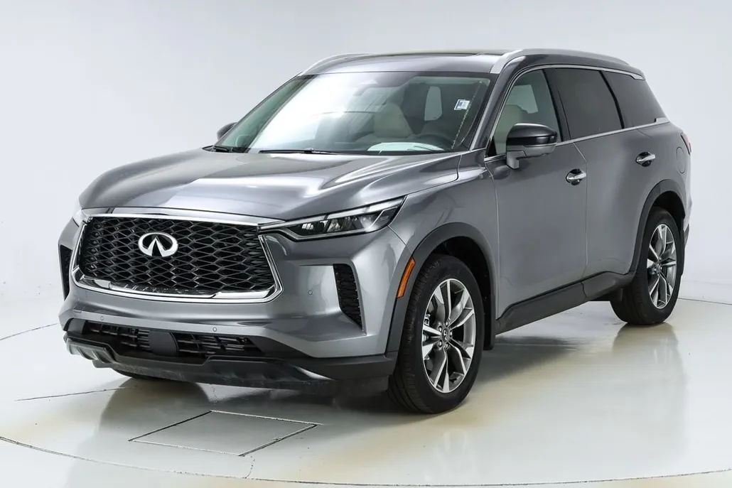 2025 Infiniti QX60 Luxe photo 1