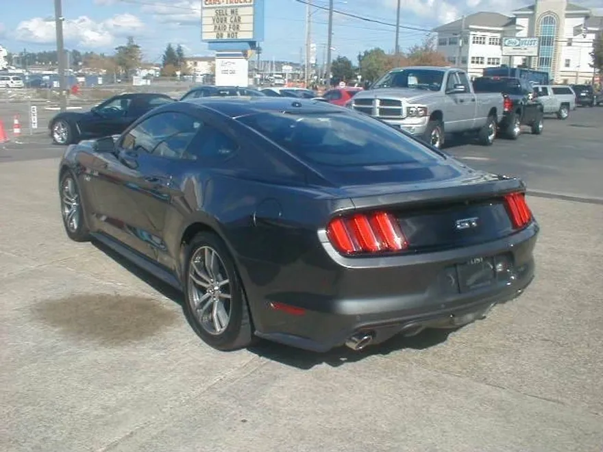 2016 Ford Mustang GT Premium photo 1
