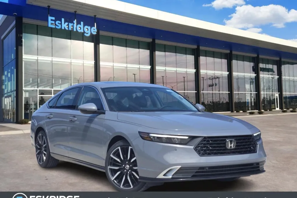 2025 Honda Accord Hybrid Touring photo 1