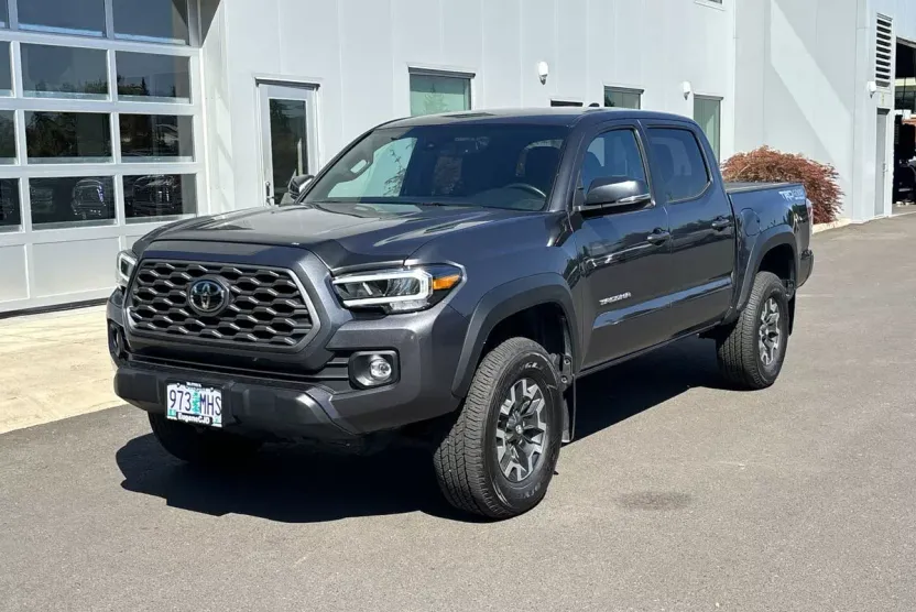 2020 Toyota Tacoma TRD V6 photo 1