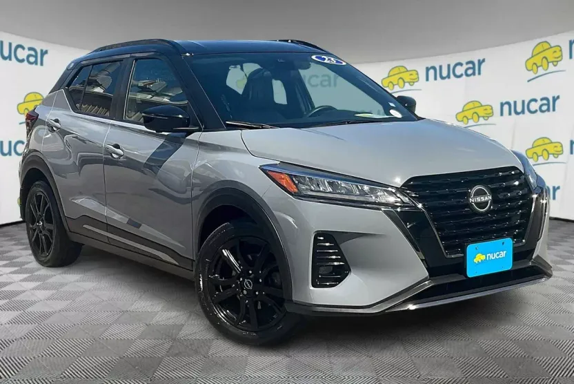 2023 Nissan Kicks SR photo 1