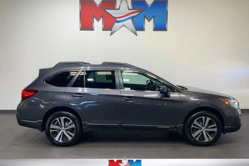2018 Subaru Outback 2.5i Limited photo 1