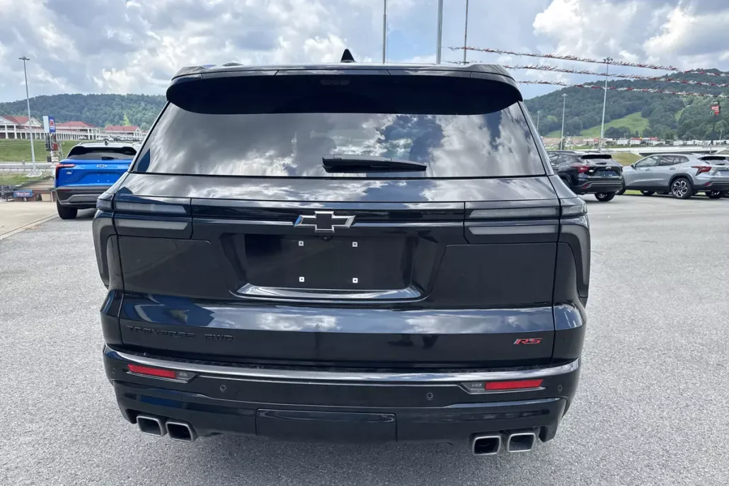 2025 Chevrolet Traverse RS photo 1