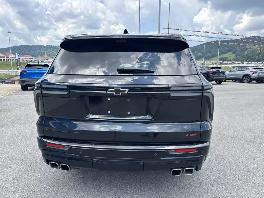 2025 Chevrolet Traverse RS photo 1