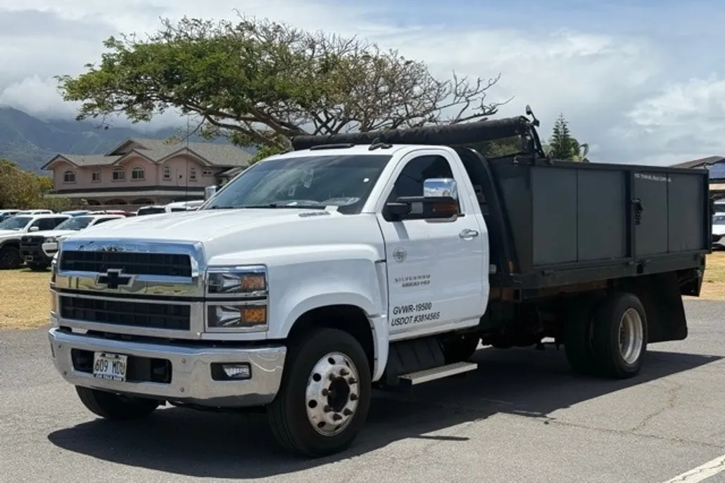 2022 Chevrolet Silverado 5500HD Work Truck photo 1