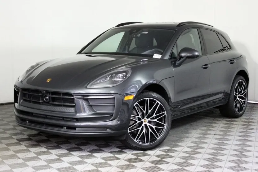 2025 Porsche Macan Base photo 1