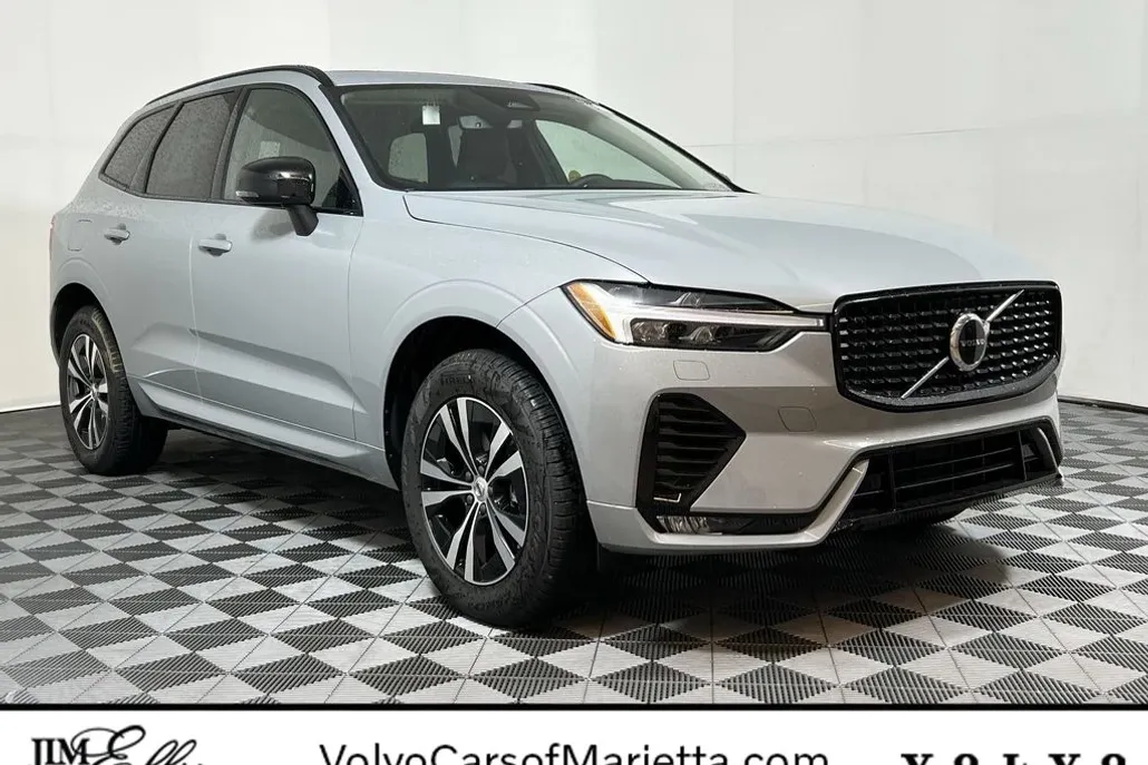 2025 Volvo XC60 B5 Core photo 1