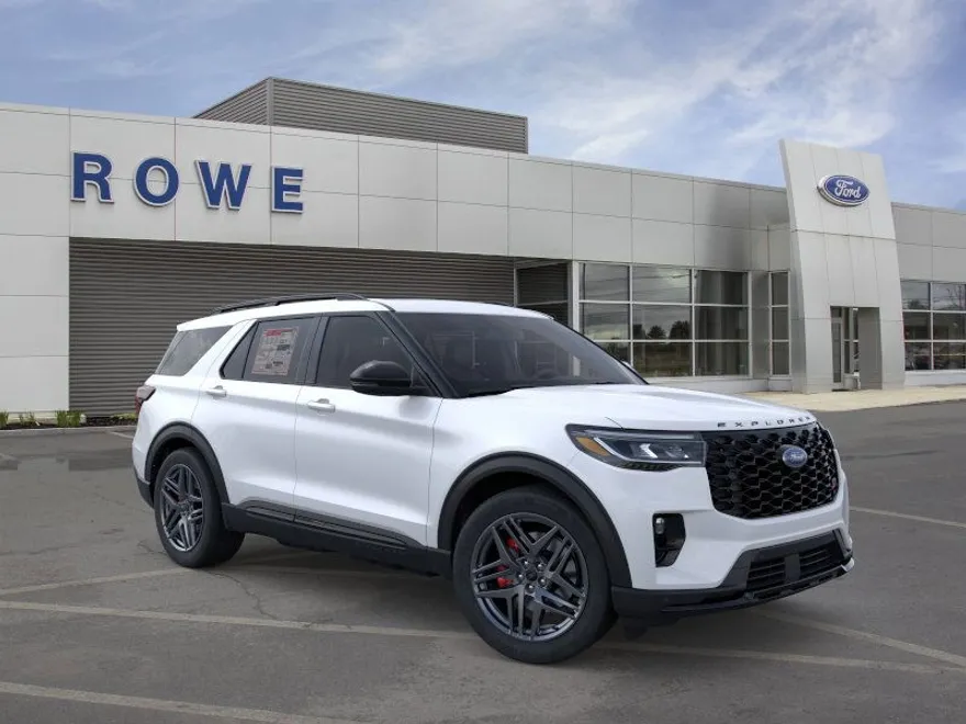 2025 Ford Explorer ST photo 1