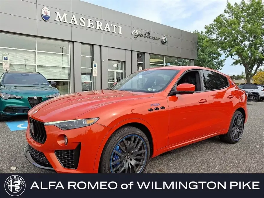 2023 Maserati Levante photo 1