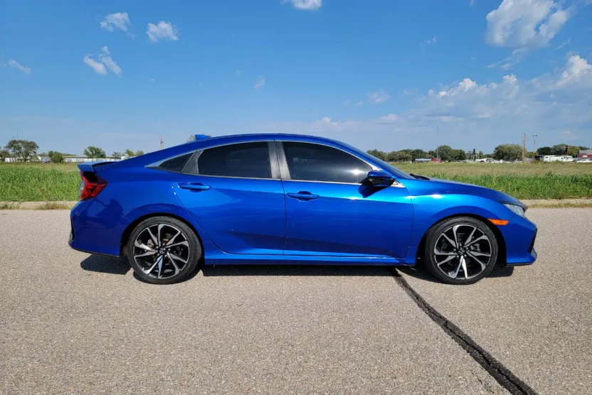 2017 Honda Civic Si photo 1