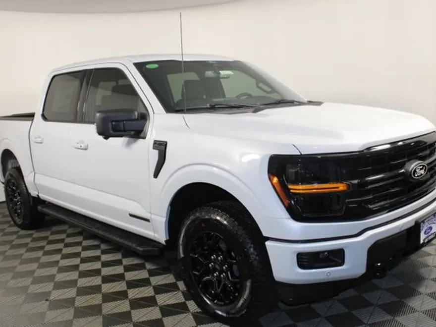 2025 Ford F-150 XLT photo 1