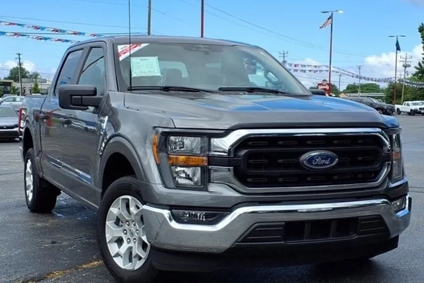 2023 Ford F-150 XLT photo 1