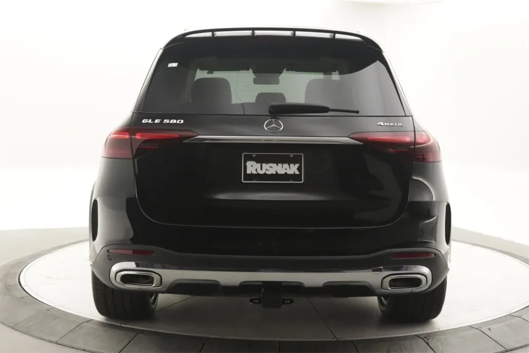2026 Mercedes Benz GLE 580 4MATIC photo 1