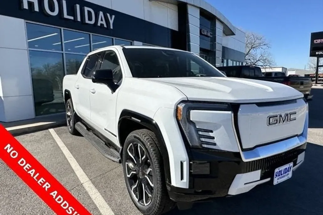 2025 Gmc Sierra EV Denali photo 1
