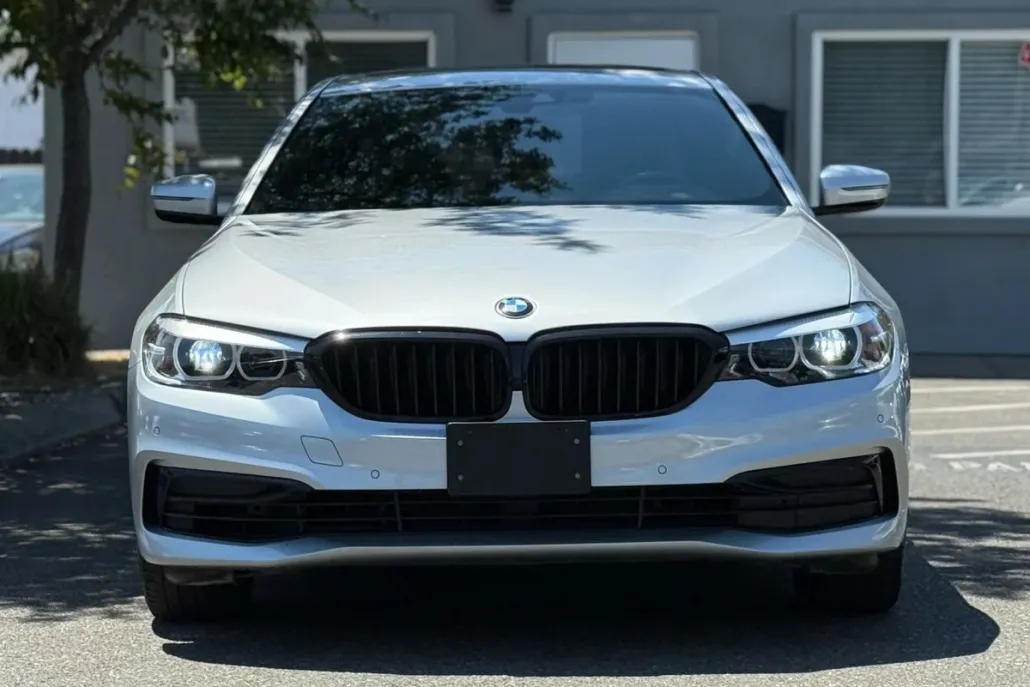 2019 Bmw 530e Sedan photo 1