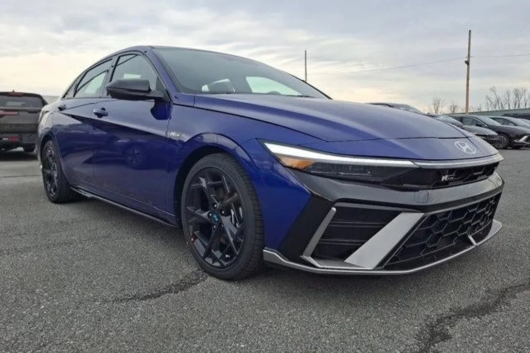 2025 Hyundai Elantra N Line photo 1