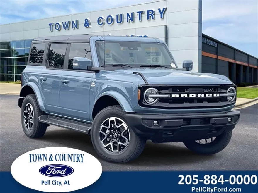 2025 Ford Bronco Outer Banks photo 1