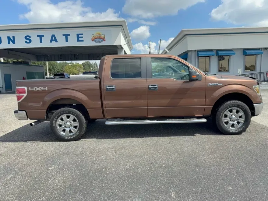 2011 Ford F-150 XLT photo 1