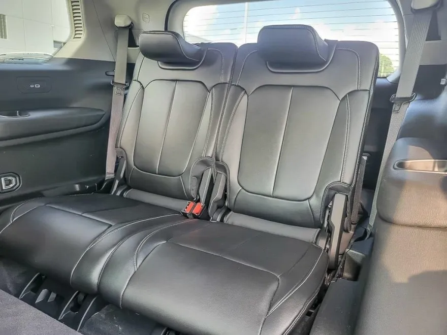 2022 Jeep Grand Cherokee Limited photo 1
