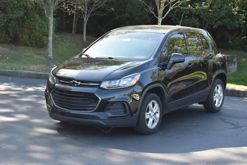 2019 Chevrolet Trax LS photo 1