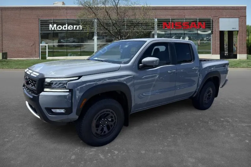2025 Nissan Frontier PRO-4X photo 1