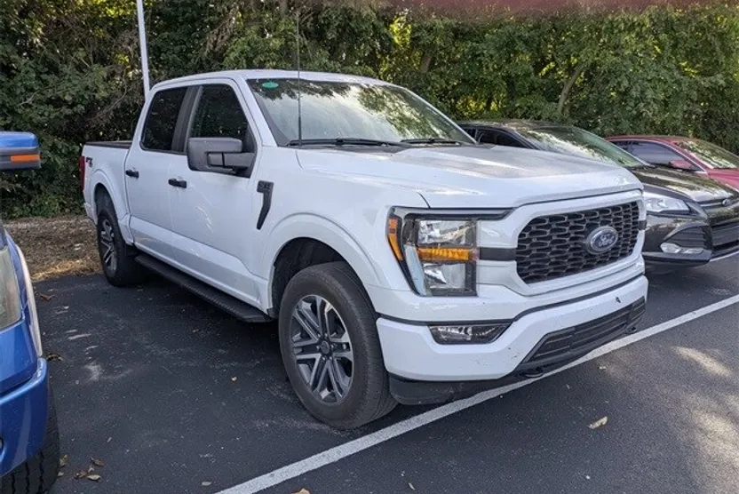 2013 Ford F-150 Lariat photo 1