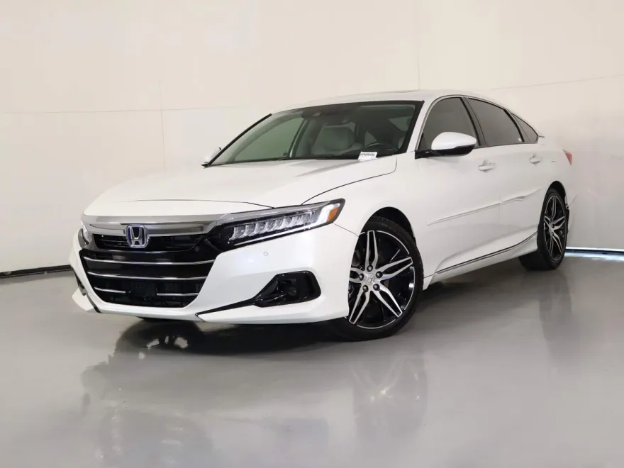 2021 Honda Accord Hybrid Touring photo 1