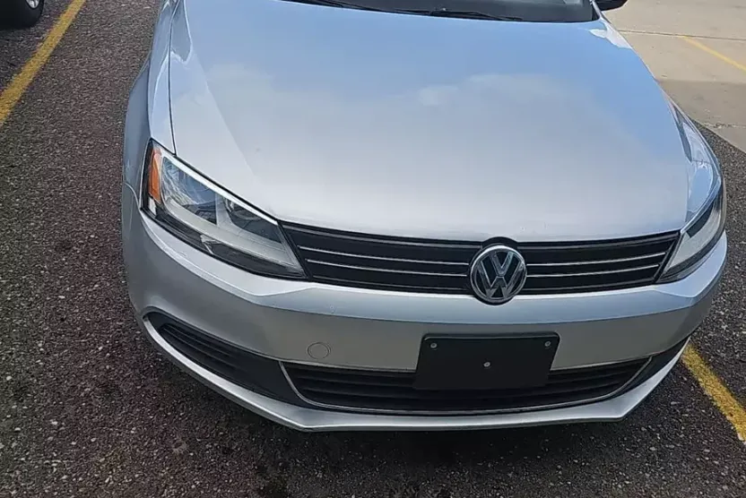 2014 Volkswagen Jetta 1.8T SE photo 1