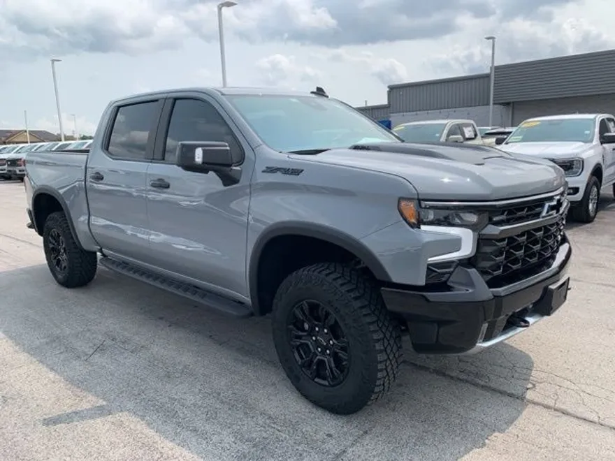 2024 Chevrolet Silverado 1500 ZR2 photo 1