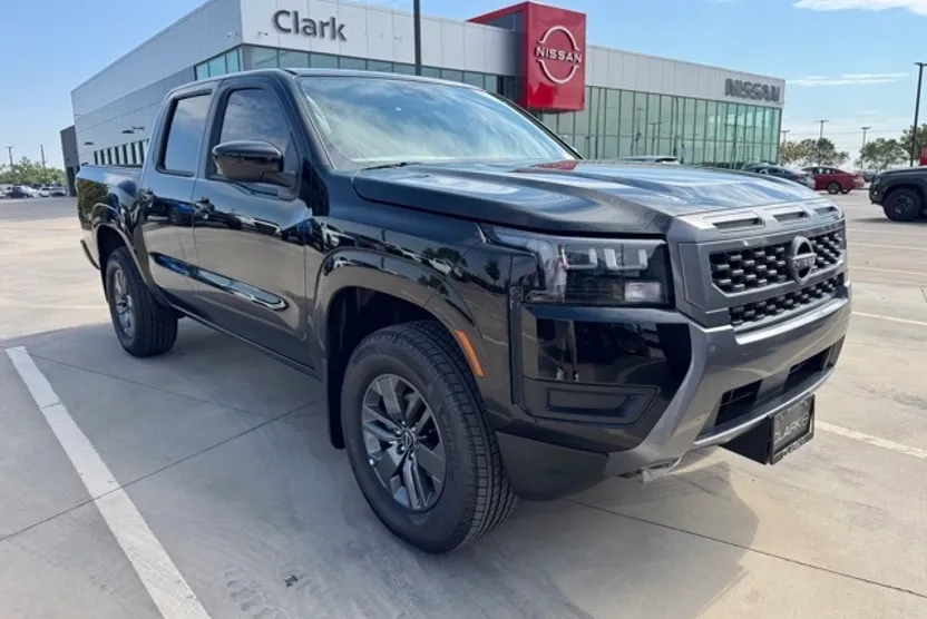 2026 Nissan Frontier SV photo 1